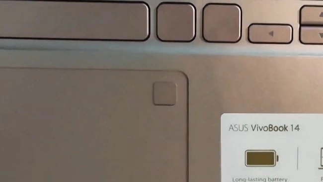 Fingeprints reader on the Asus VivoBook S14 S403JA laptop