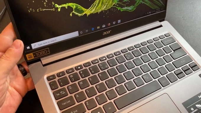 Hinge-of-Acer-Swift-3-SF314-57-Laptop-LaptopRadar-min