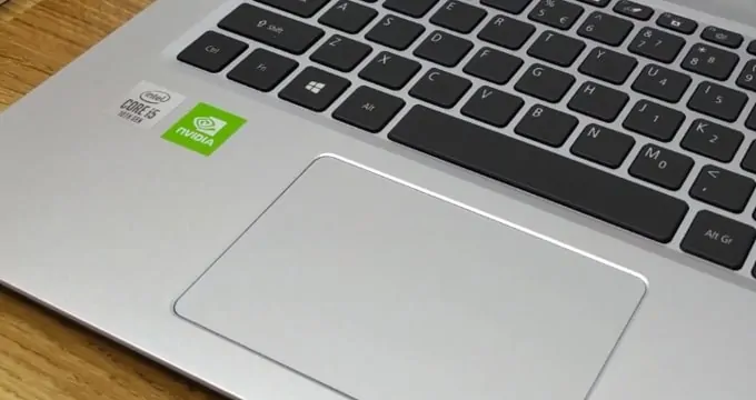Fingerprints on the surface of Acer Aspire 5 A514-52G 